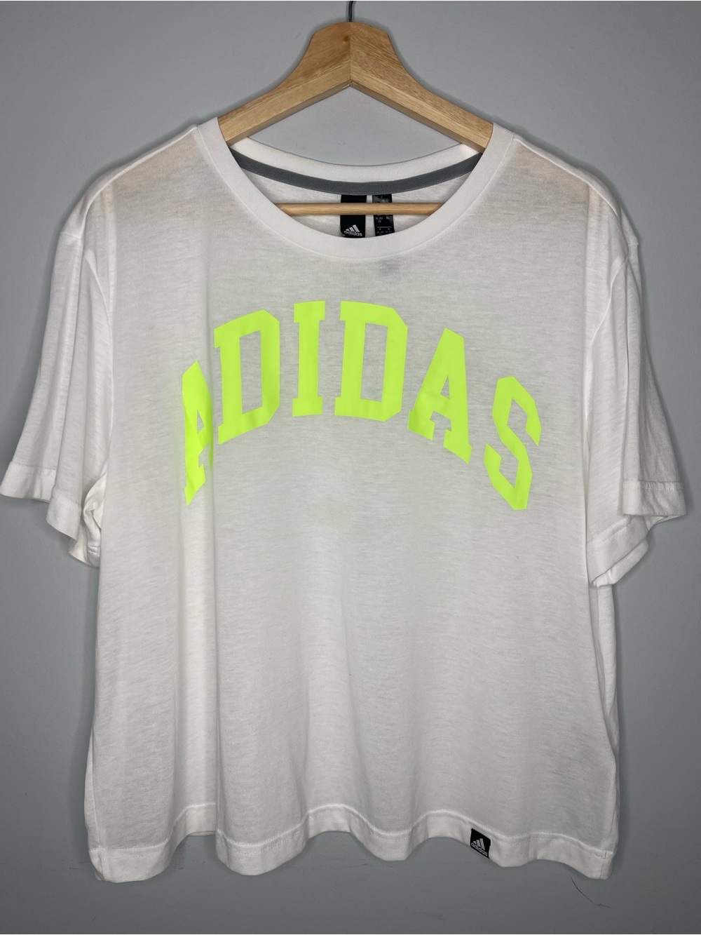 Adidas Arched Essentials Cropped White Tee (X-Large)